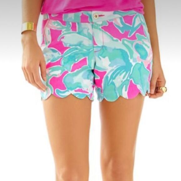 Lilly Pulitzer The Buttercup Scallop Shorts in Size 2 - Picture 1 of 13